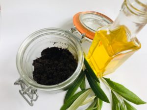 DIY Pflege mit Bio Olivenöl und Kaffee anticellulite naturseife im naturseife shop kaufen